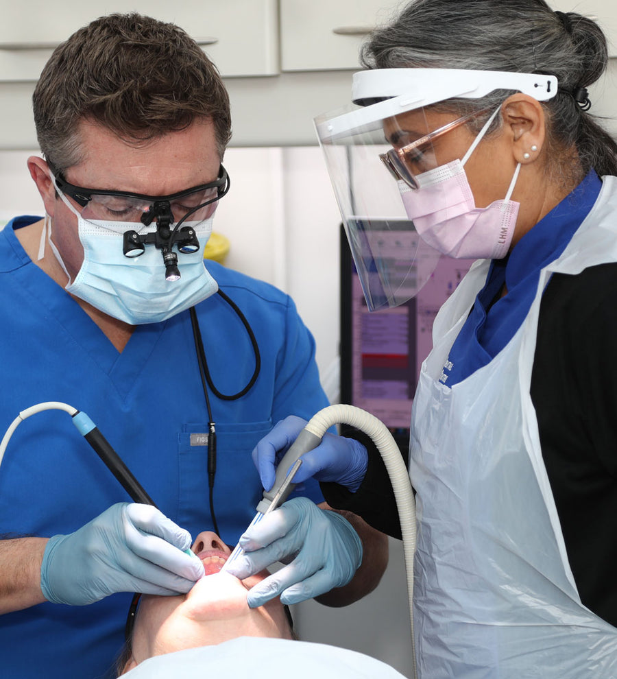 Porcelain veneers